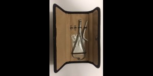 Pince pour charnières à ressort avec tiges