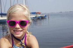 B&S Zonnebril voor kinderen 5 tot 7 jaar neonroze